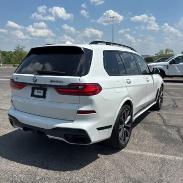 More photos of 2022 BMW X7 M50i at Indy Auto Man - Westfield, IN