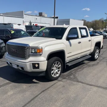 Photos of 2015 GMC Sierra 1500 Denali for sale in Westfield, IN at Indy Auto Man - Westfield