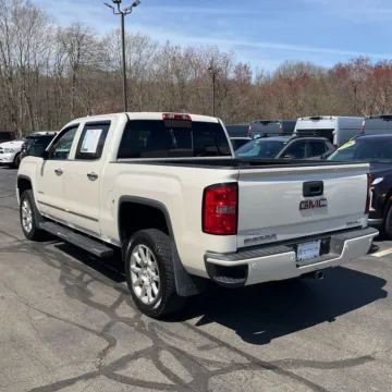 More photos of 2015 GMC Sierra 1500 Denali at Indy Auto Man - Westfield, IN