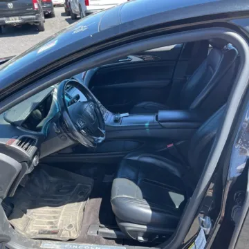 More photos of 2017 Lincoln MKZ Reserve at Indy Auto Man - Westfield, IN