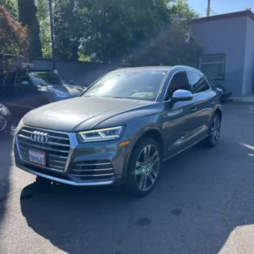 Photos of 2018 Audi SQ5 3.0T Premium Plus quattro for sale in Westfield, IN at Indy Auto Man - Westfield