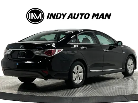 More photos of 2015 Hyundai Sonata Hybrid at Indy Auto Man - Westfield, IN