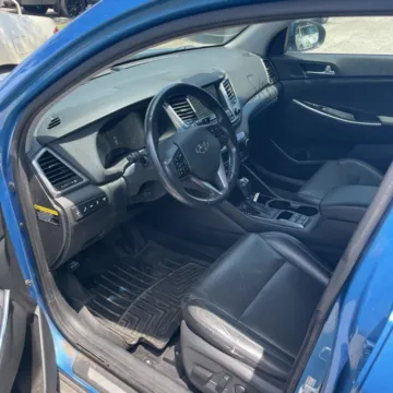 More photos of 2016 Hyundai Tucson Limited at Indy Auto Man - Westfield, IN