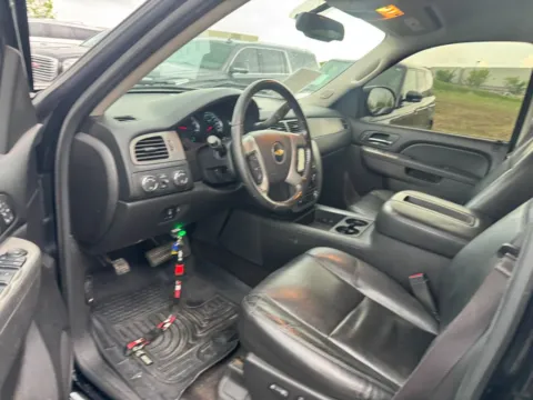 More photos of 2013 Chevrolet Silverado 1500 LTZ at Indy Auto Man - Westfield, IN