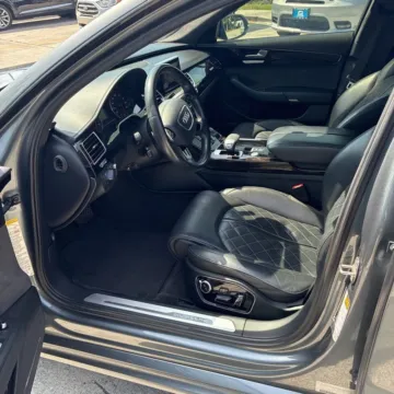 More photos of 2018 Audi A8 L 4.0T Sport quattro at Indy Auto Man - Westfield, IN