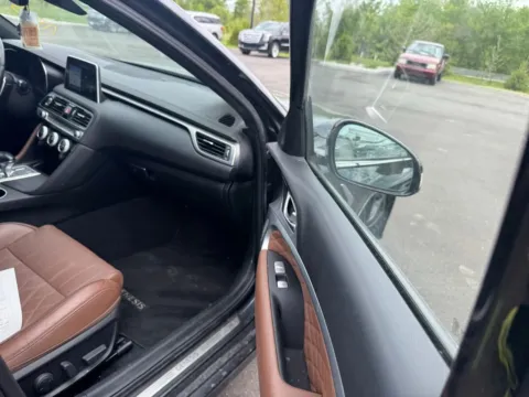 More photos of 2020 Genesis G70 3.3T at Indy Auto Man - Westfield, IN