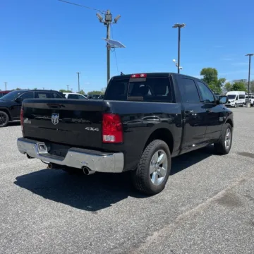 More photos of 2017 Ram 1500 Big Horn at Indy Auto Man - Westfield, IN