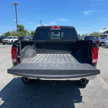 More photos of 2017 Ram 1500 Big Horn at Indy Auto Man - Westfield, IN