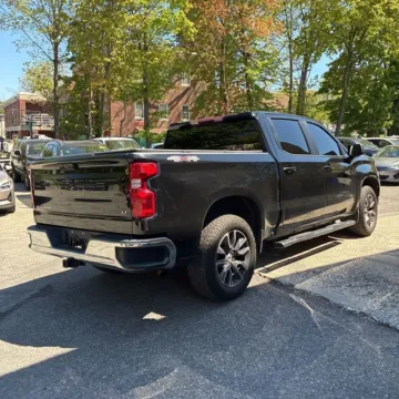 Another view of 2022 Chevrolet Silverado 1500 LT for sale in Westfield, IN at Indy Auto Man - Westfield