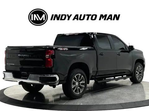 More photos of 2022 Chevrolet Silverado 1500 LT LT1 at Indy Auto Man - Westfield, IN