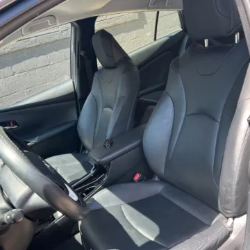 More photos of 2017 Toyota Prius Prime Advanced at Indy Auto Man - Westfield, IN