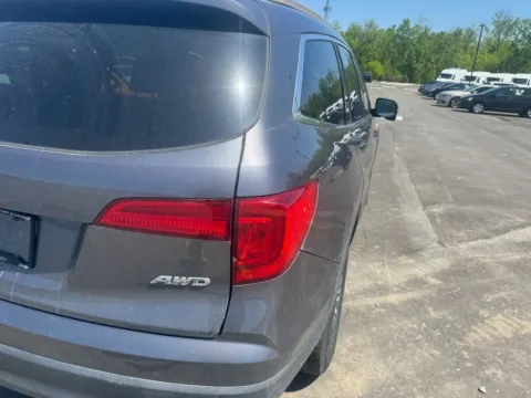 Another view of 2018 Honda Pilot EX-L for sale in Westfield, IN at Indy Auto Man - Westfield