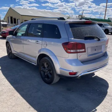 More photos of 2018 Dodge Journey Crossroad at Indy Auto Man - Westfield, IN