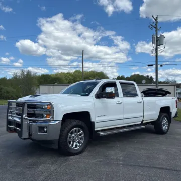 Photos of 2019 Chevrolet Silverado 3500HD LTZ for sale in Westfield, IN at Indy Auto Man - Westfield