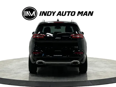 More photos of 2018 Jeep Cherokee Overland at Indy Auto Man - Westfield, IN