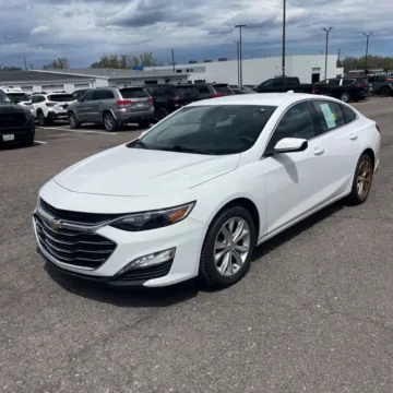 Photos of 2020 Chevrolet Malibu LT for sale in Westfield, IN at Indy Auto Man - Westfield