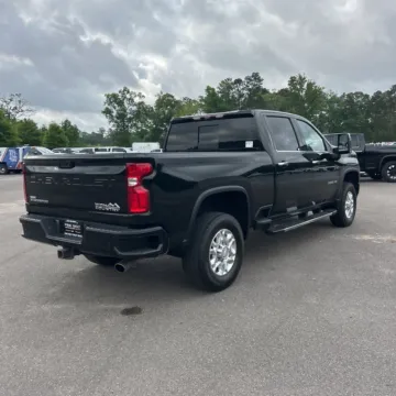 Another view of 2023 Chevrolet Silverado 3500HD High Country for sale in Westfield, IN at Indy Auto Man - Westfield