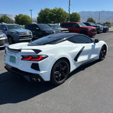 More photos of 2021 Chevrolet Corvette Stingray 2LT at Indy Auto Man - Westfield, IN