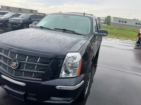 Photos of 2013 Cadillac Escalade ESV Premium for sale in Westfield, IN at Indy Auto Man - Westfield