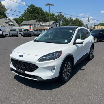 Photos of 2021 Ford Escape Hybrid Titanium for sale in Westfield, IN at Indy Auto Man - Westfield
