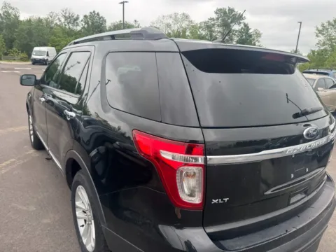 More photos of 2013 Ford Explorer XLT at Indy Auto Man - Westfield, IN