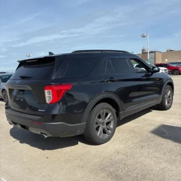 Another view of 2021 Ford Explorer XLT for sale in Westfield, IN at Indy Auto Man - Westfield