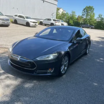 Photos of 2016 Tesla Model S P85D for sale in Westfield, IN at Indy Auto Man - Westfield