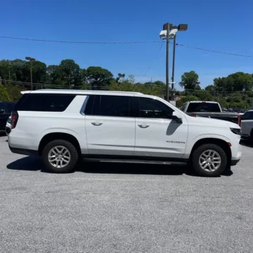 Another view of 2022 Chevrolet Suburban LT for sale in Westfield, IN at Indy Auto Man - Westfield