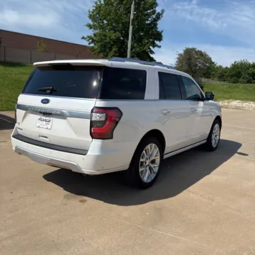 More photos of 2018 Ford Expedition Platinum at Indy Auto Man - Westfield, IN