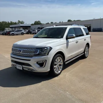 Photos of 2018 Ford Expedition Platinum for sale in Westfield, IN at Indy Auto Man - Westfield