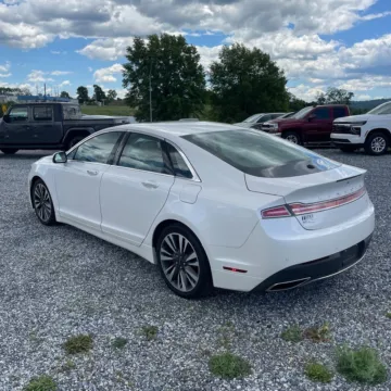 More photos of 2018 Lincoln MKZ Reserve at Indy Auto Man - Westfield, IN