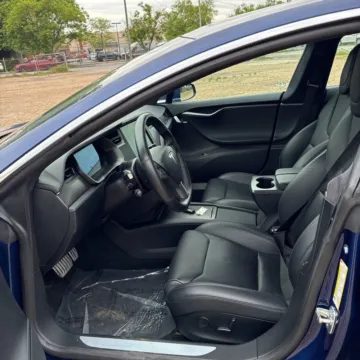 More photos of 2019 Tesla Model S P100D at Indy Auto Man - Westfield, IN