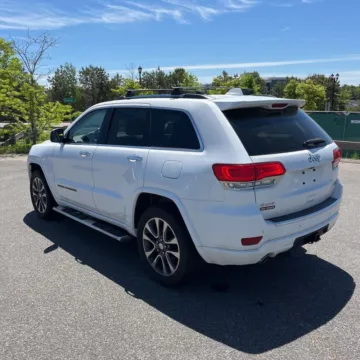 More photos of 2018 Jeep Grand Cherokee Overland at Indy Auto Man - Westfield, IN