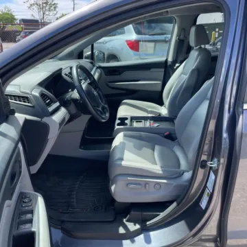 More photos of 2020 Honda Odyssey EX-L at Indy Auto Man - Westfield, IN