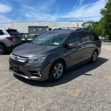 Photos of 2020 Honda Odyssey EX-L for sale in Westfield, IN at Indy Auto Man - Westfield