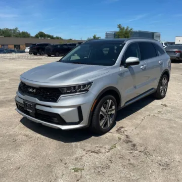 Photos of 2022 Kia Sorento Hybrid EX for sale in Westfield, IN at Indy Auto Man - Westfield