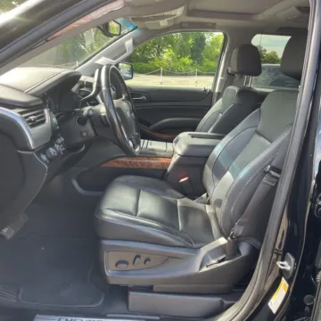 More photos of 2019 Chevrolet Suburban Premier at Indy Auto Man - Westfield, IN