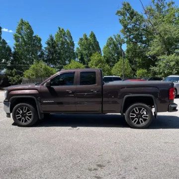 More photos of 2016 GMC Sierra 1500 SLE at Indy Auto Man - Westfield, IN