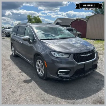 Unknown 2021 Chrysler Pacifica Hybrid Limited for sale in Westfield, IN
