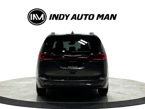 More photos of 2021 Chrysler Pacifica Hybrid Limited at Indy Auto Man - Westfield, IN