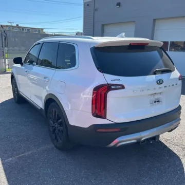 More photos of 2020 Kia Telluride SX at Indy Auto Man - Westfield, IN