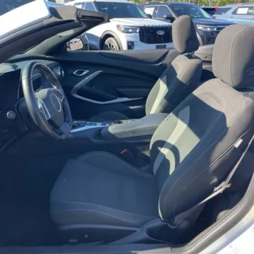 More photos of 2021 Chevrolet Camaro LT1 at Indy Auto Man - Westfield, IN