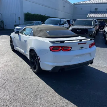 More photos of 2021 Chevrolet Camaro LT1 at Indy Auto Man - Westfield, IN