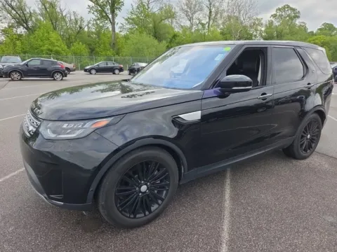 Another view of 2019 Land Rover Discovery HSE Luxury for sale in Westfield, IN at Indy Auto Man - Westfield