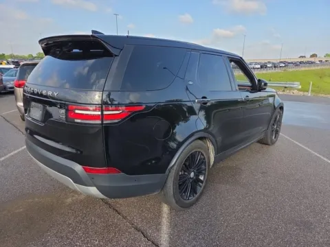 More photos of 2019 Land Rover Discovery HSE Luxury at Indy Auto Man - Westfield, IN
