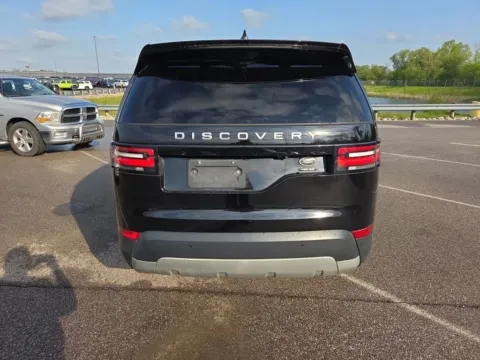 More photos of 2019 Land Rover Discovery HSE Luxury at Indy Auto Man - Westfield, IN