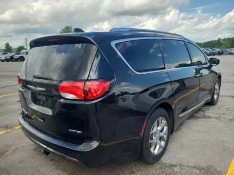 Another view of 2018 Chrysler Pacifica Limited for sale in Westfield, IN at Indy Auto Man - Westfield