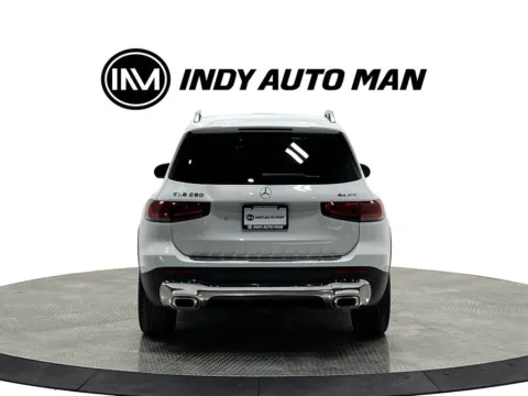 More photos of 2021 Mercedes-Benz GLB 250 4MATIC at Indy Auto Man - Westfield, IN