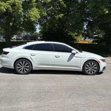 Another view of 2019 Volkswagen Arteon 2.0T SEL 4Motion for sale in Westfield, IN at Indy Auto Man - Westfield