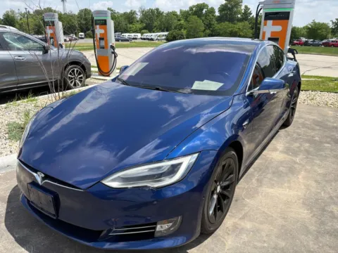 Photos of 2017 Tesla Model S 100D for sale in Westfield, IN at Indy Auto Man - Westfield